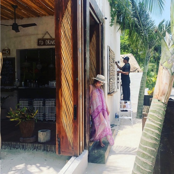 Small/medium coverup - Picture 4 of 4